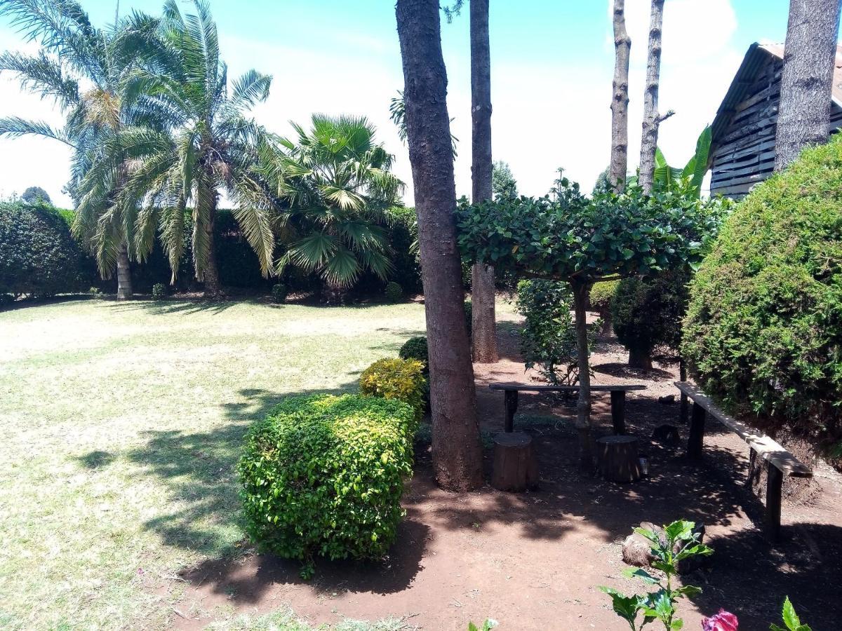 Greenfield Homestay -Full Board Oloitokitok Екстериор снимка
