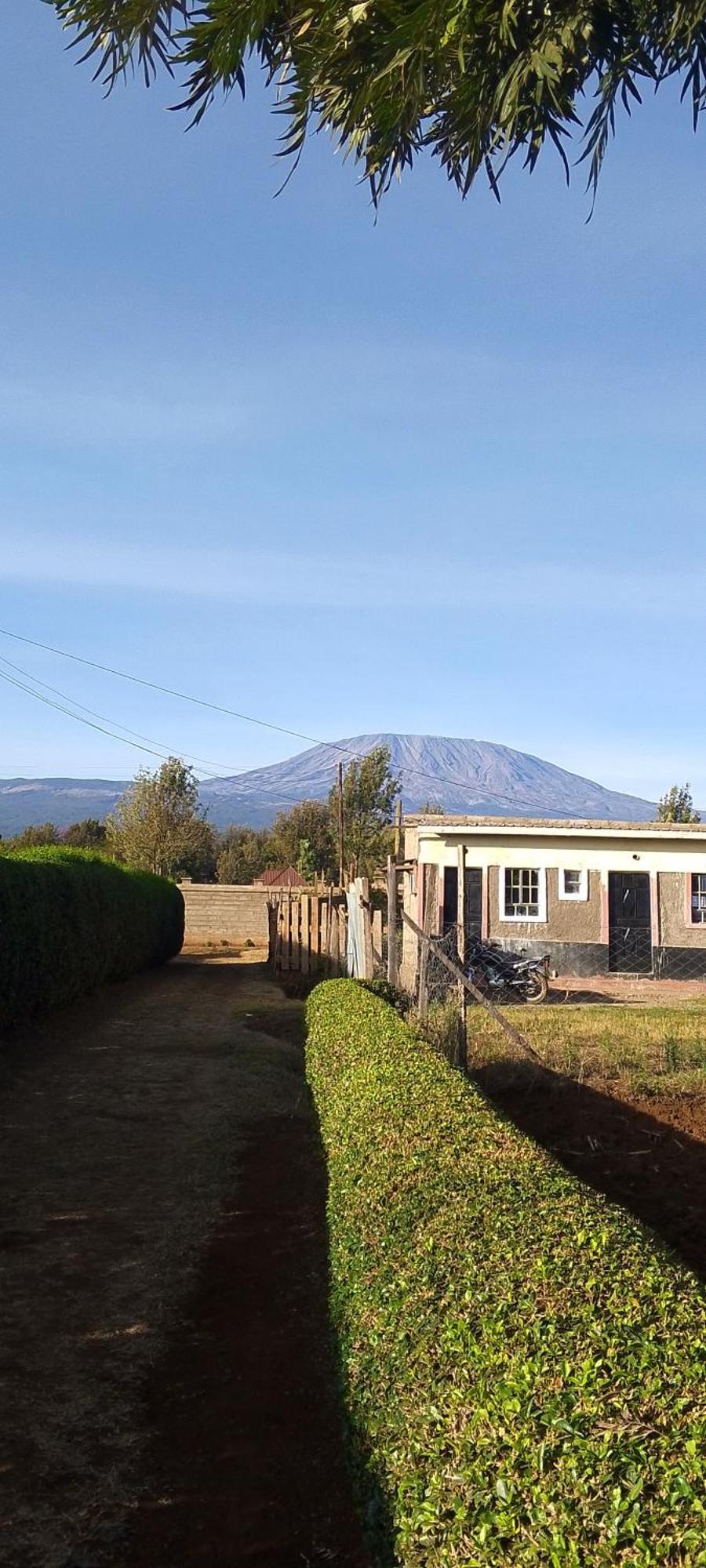 Greenfield Homestay -Full Board Oloitokitok Екстериор снимка
